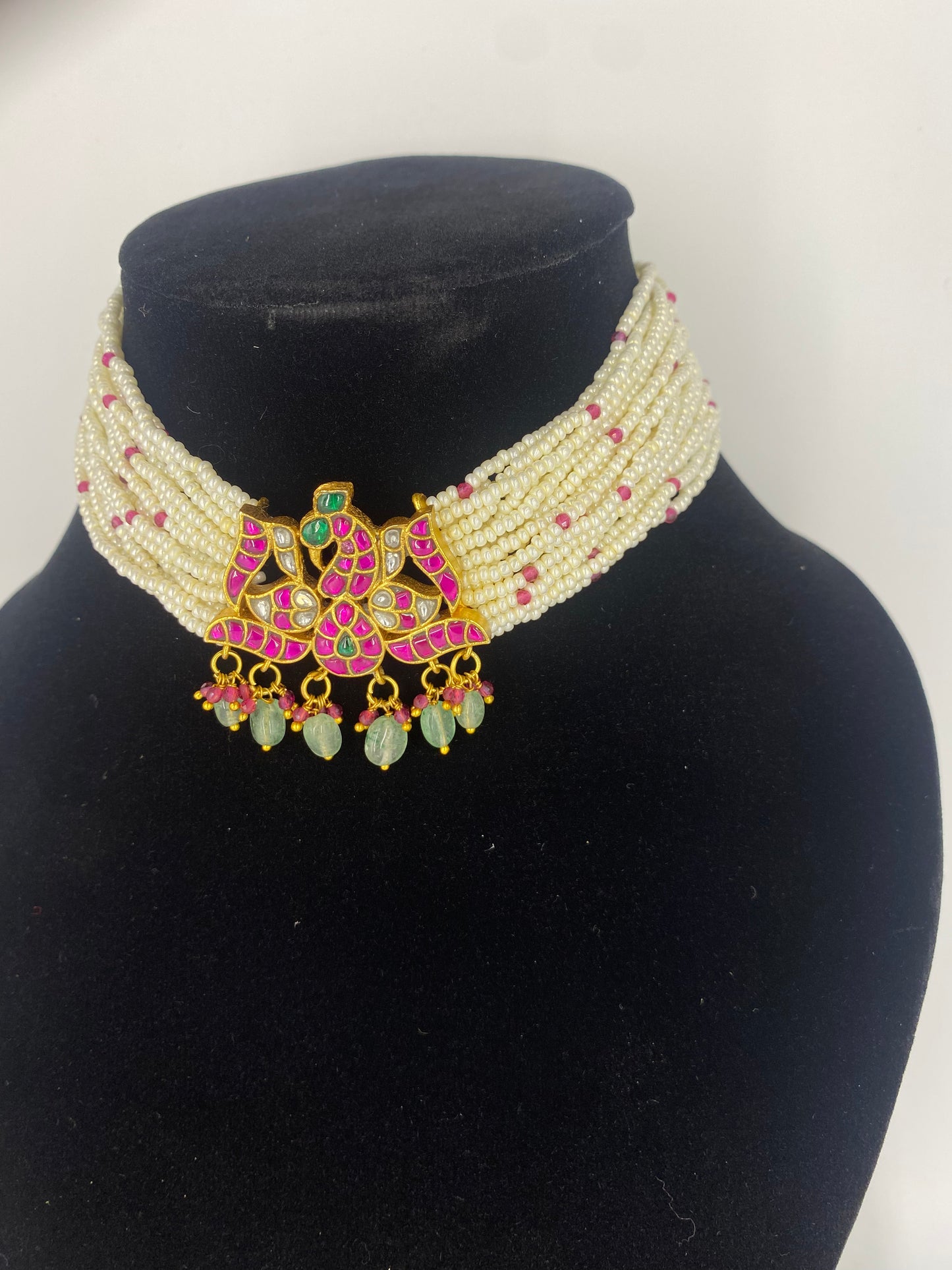 AMRITA PEARL CHOKER SET WITH KUNDAN PENDENT