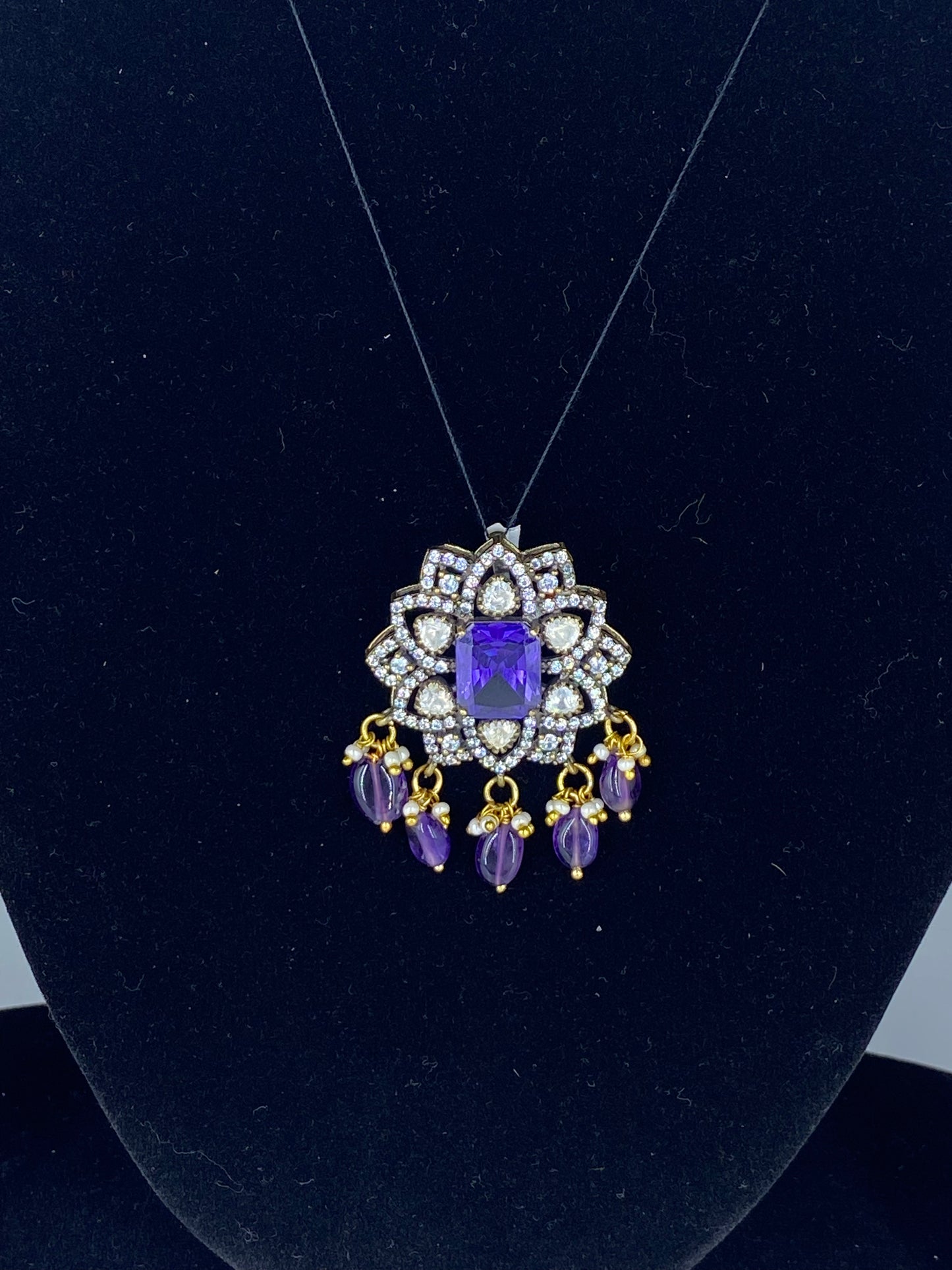 ARHAA PURPLE & WHITE CRYSTAL PENDENT WITH EARRINGS