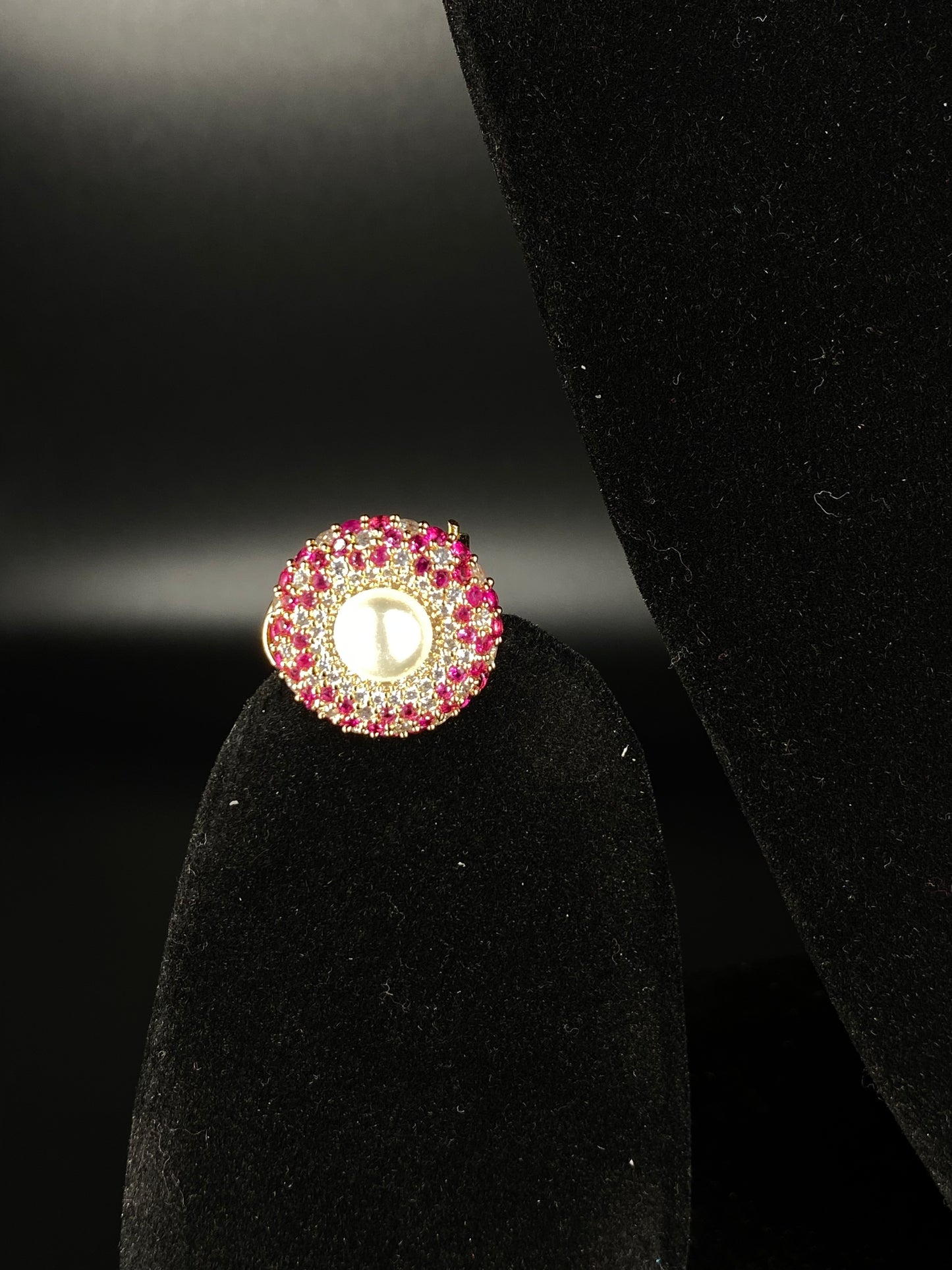 CZ WITH PINK COLOUR PEARL STUD